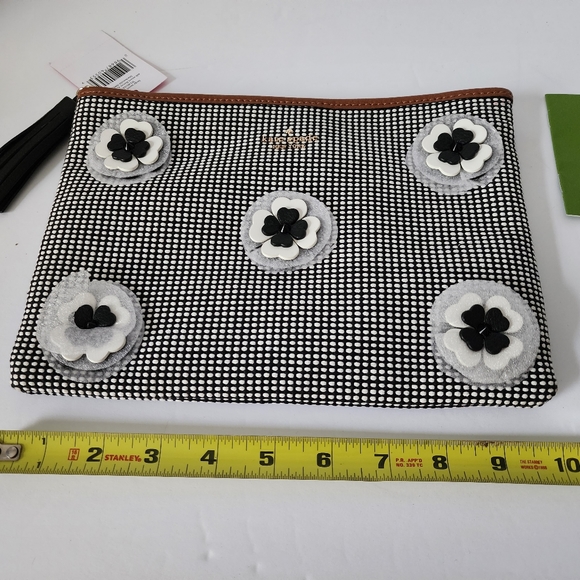 New with tag Kate Spade Ash Street Flower Applique Clutch Purse Wristlet Bag - Picture 10 of 15